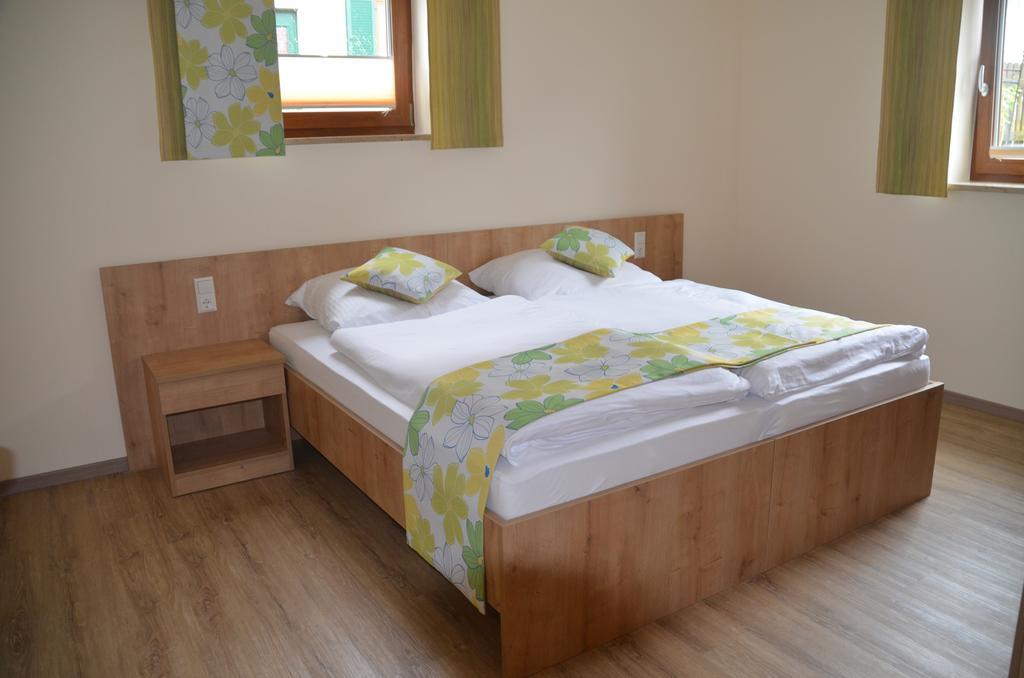 Landhotel Zum Adler Oberbechingen Δωμάτιο φωτογραφία