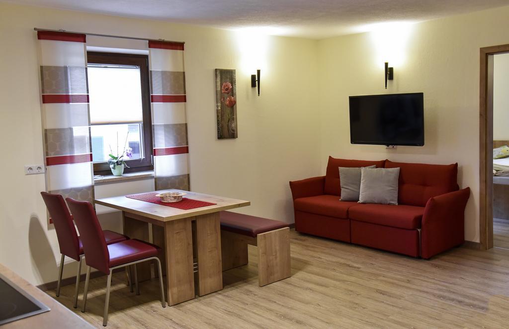 Landhotel Zum Adler Oberbechingen Εξωτερικό φωτογραφία