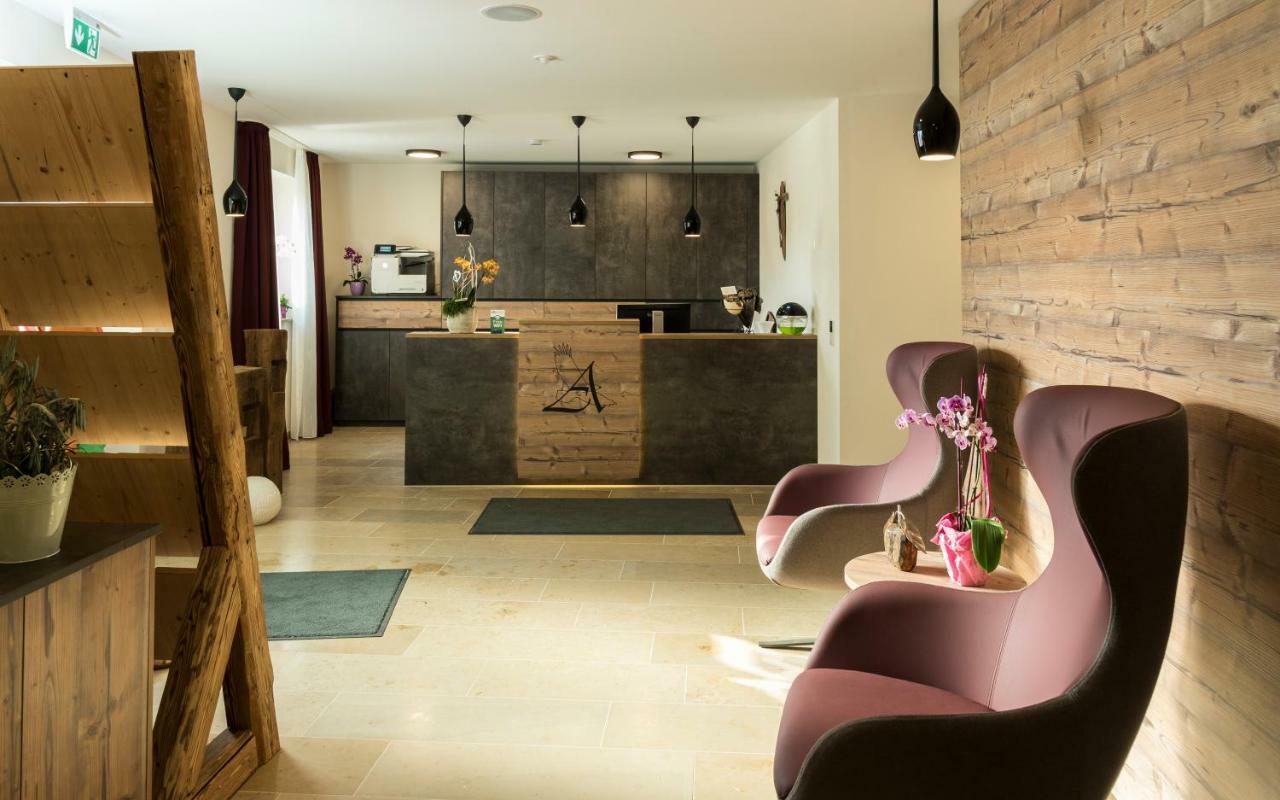 Landhotel Zum Adler Oberbechingen Εξωτερικό φωτογραφία