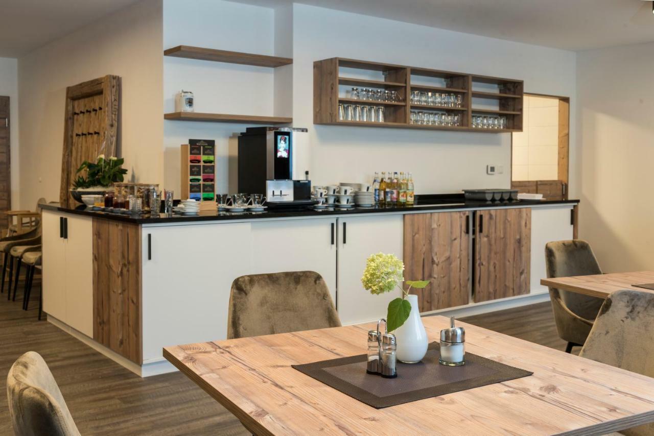 Landhotel Zum Adler Oberbechingen Εξωτερικό φωτογραφία