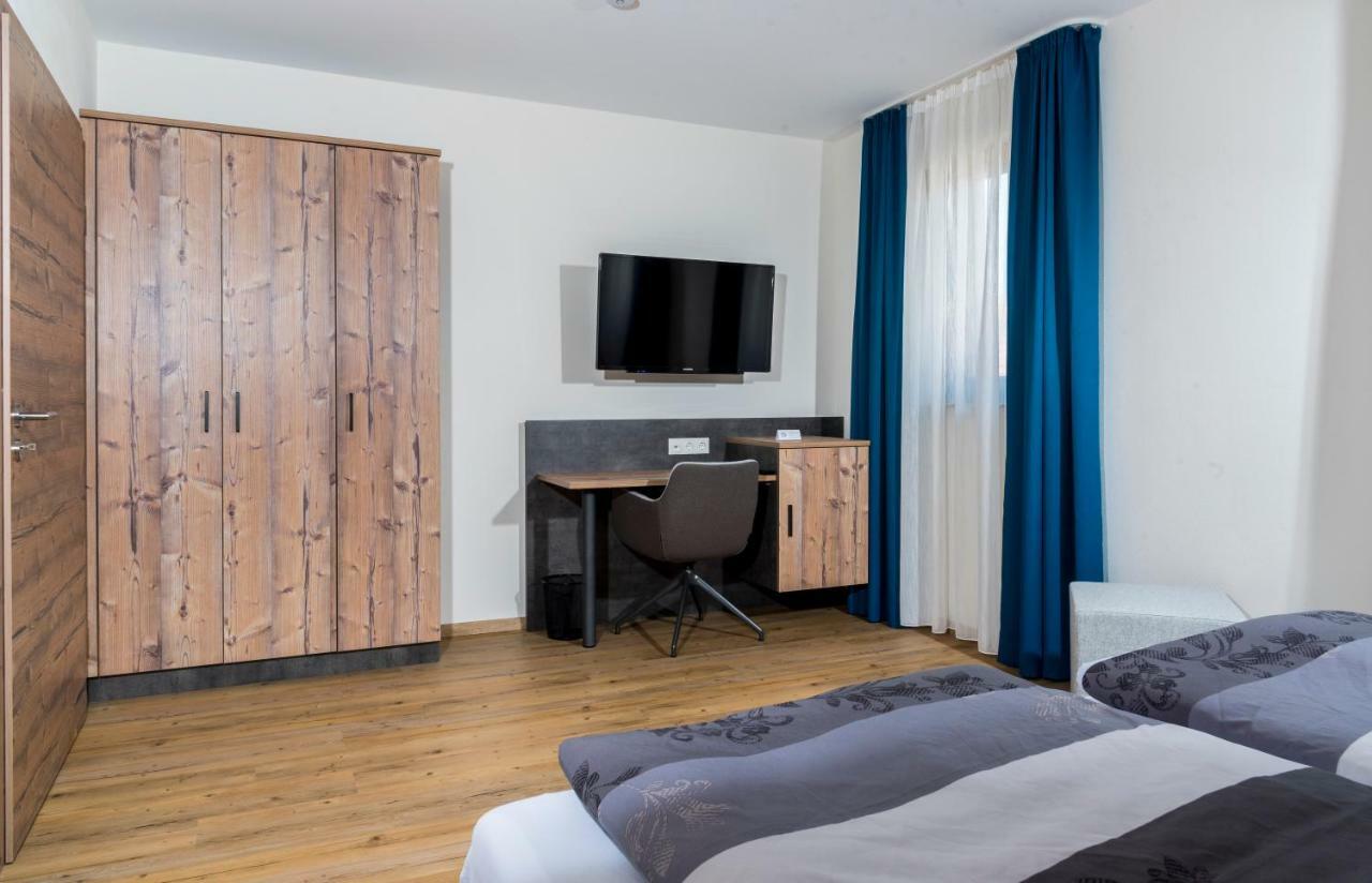 Landhotel Zum Adler Oberbechingen Εξωτερικό φωτογραφία